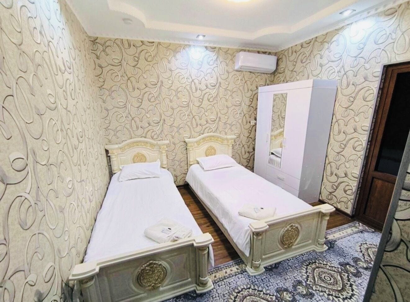 Double Room, Patio | Iron/ironing board, free WiFi