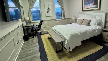 3 habitaciones, tabla de planchar con plancha, wifi y ropa de cama
