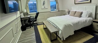 Heron’s Perch - Uptown Port Clinton, Jet Express, 5 minute walk to Beach