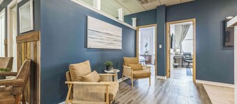 Heron’s Perch - Uptown Port Clinton, Jet Express, 5 minute walk to Beach