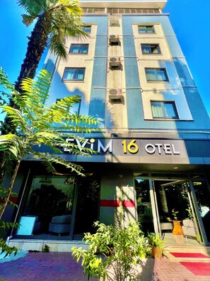 숙박 시설 정면