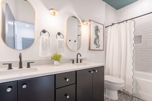 House | Bathroom - Luxe 4BR Retreat With Hot Tub Skyline Deck (Nashville)