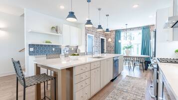 4 bedrooms, Internet