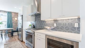 House | 4 bilik tidur, Internet