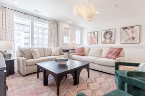 منزل | 4 عدّة غرف نوم وخدمة الإنترنت