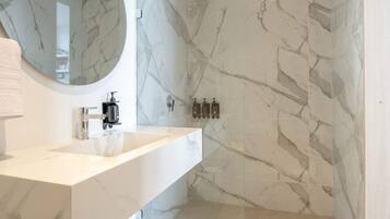 2 habitaciones y acceso a internet