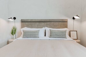 Iron/ironing board, travel cot, WiFi, bed sheets