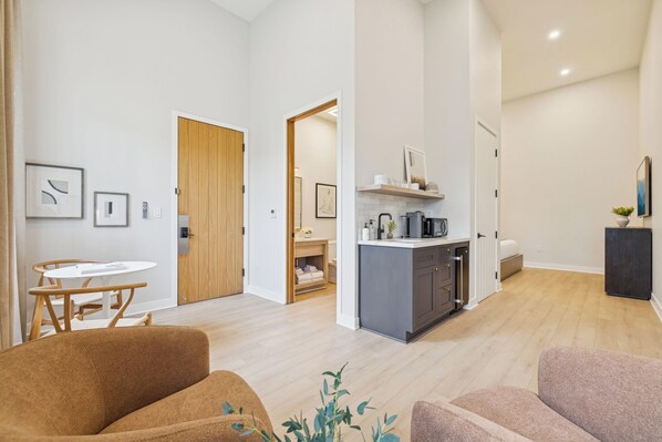 Interior - Casa Castillo Studio 2 (Santa Barbara)