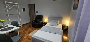 1 Schlafzimmer, Bügeleisen/Bügelbrett, Internetzugang, Bettwäsche
