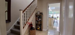 Interior - Spacious, LightFilled 3BD Home Beside Phoenix Park (Dublin)