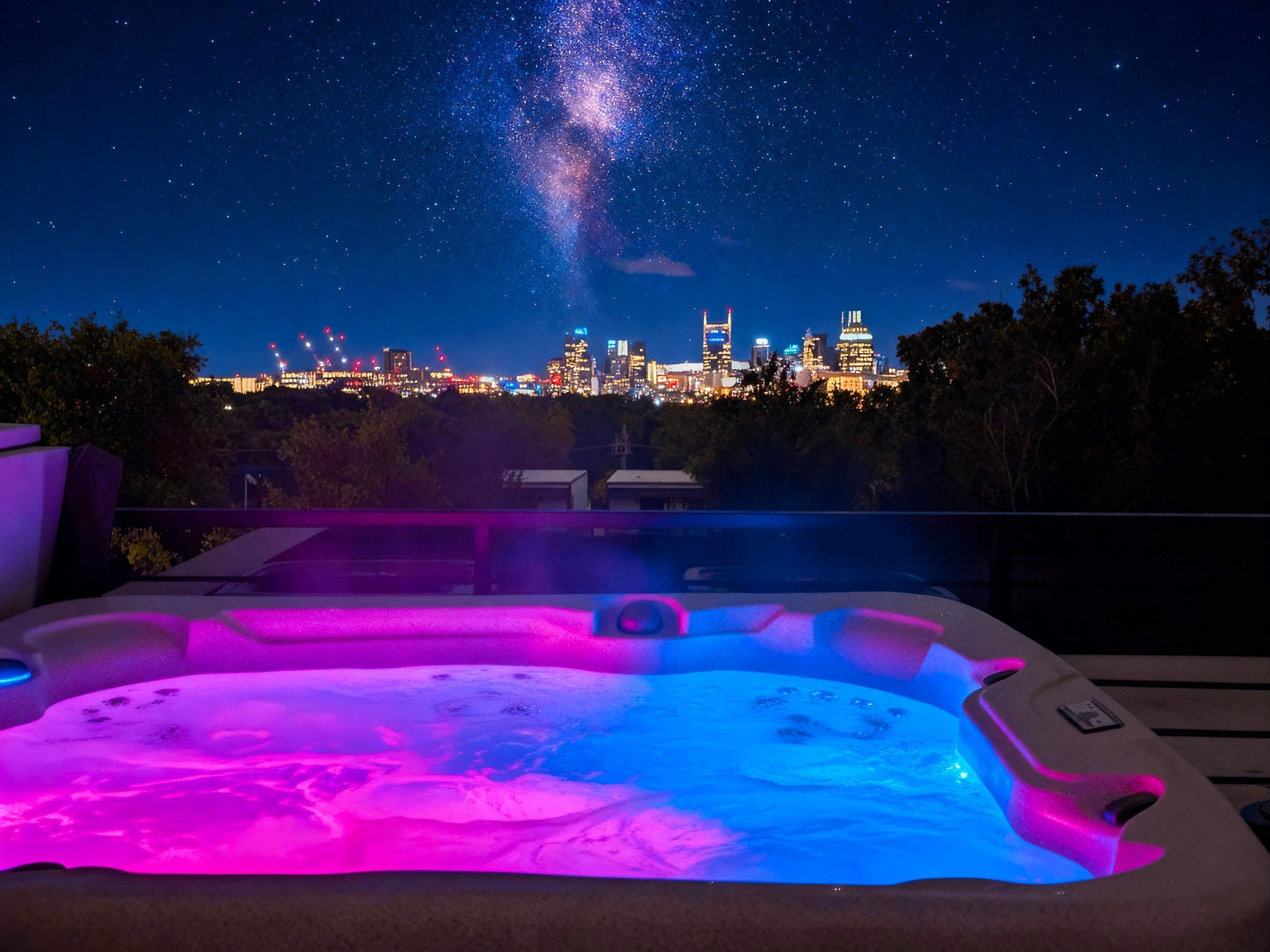 Hus | 4 sovrum, skrivbord och internet