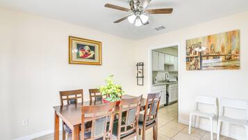 Casa (3 Bedrooms) | Parte interna
