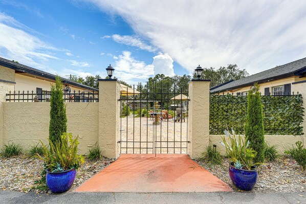 Apartment (1 Bedroom) | Interior