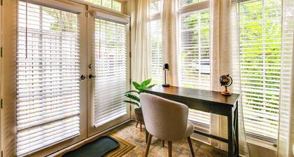 Fire Pit & Yard! Charming Home, 5 Mi to Fedexforum