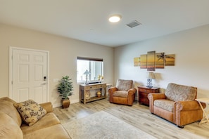 Apartment (1 Bedroom) | Interior - 3 Mi to Lake Havasu: Condo w/ Mountain & Lake View (Lake Havasu City)