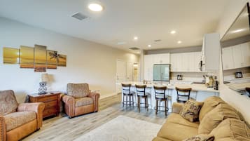 Apartment (1 Bedroom) | Interior