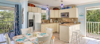 < 1 Mi to Pennekamp: Tranquil Escape w/ Dock