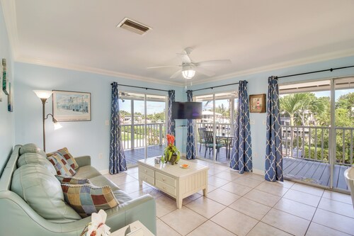 < 1 Mi to Pennekamp: Tranquil Escape w/ Dock