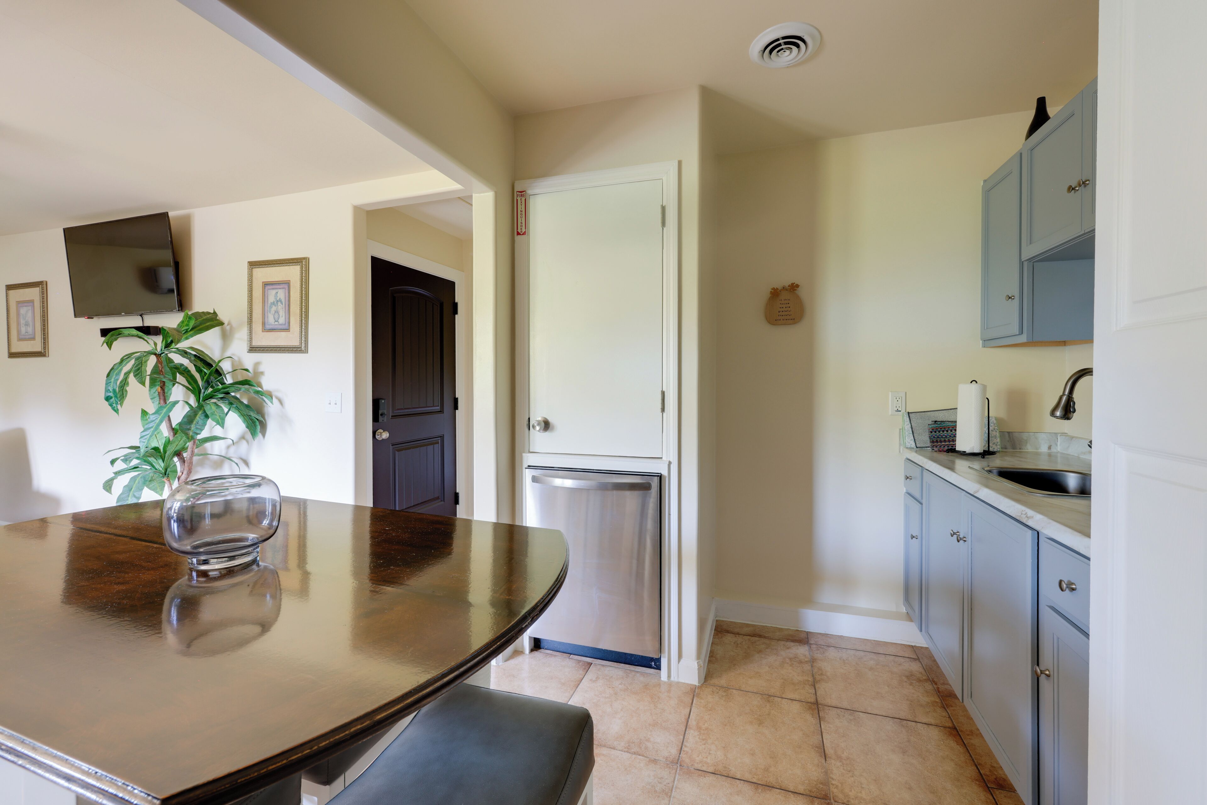 Apartment (1 Bedroom) | Interior