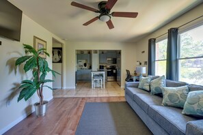 Apartment (1 Bedroom) | Interior