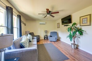 Apartment (1 Bedroom) | Interior