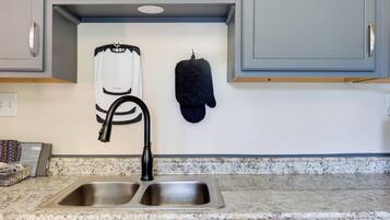 Apartment (1 Bedroom) | Interior