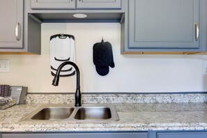 Apartment (1 Bedroom) | Interior