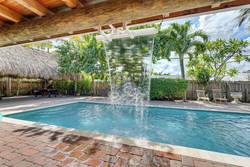 Fish, Swim & Relax Poolside! Deerfield Beach Oasis