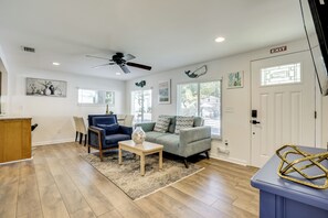 House (2 Bedrooms) | Interior