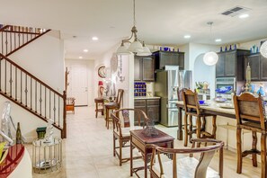 منزل (4 Bedrooms) | المنشأة من الداخل