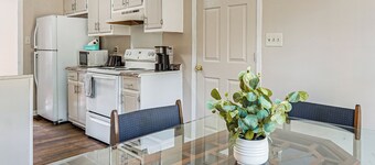 5 Mi to Fort Bragg: Family Gem Near Parks & Trails