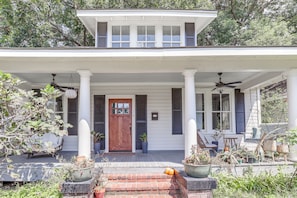 Nhà (3 Bedrooms) | Mặt tiền nơi lưu trú