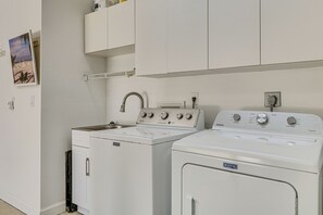 Casa (2 Bedrooms) | Interior