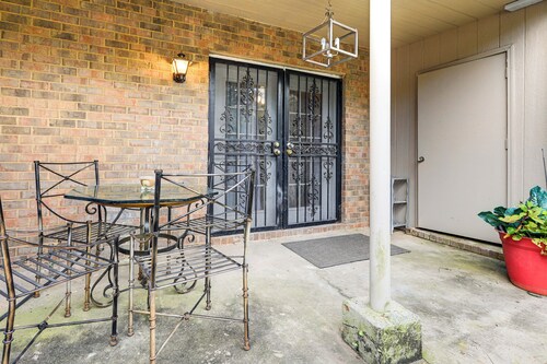Easy ATL Access: Suburban Home Base w/ Patio