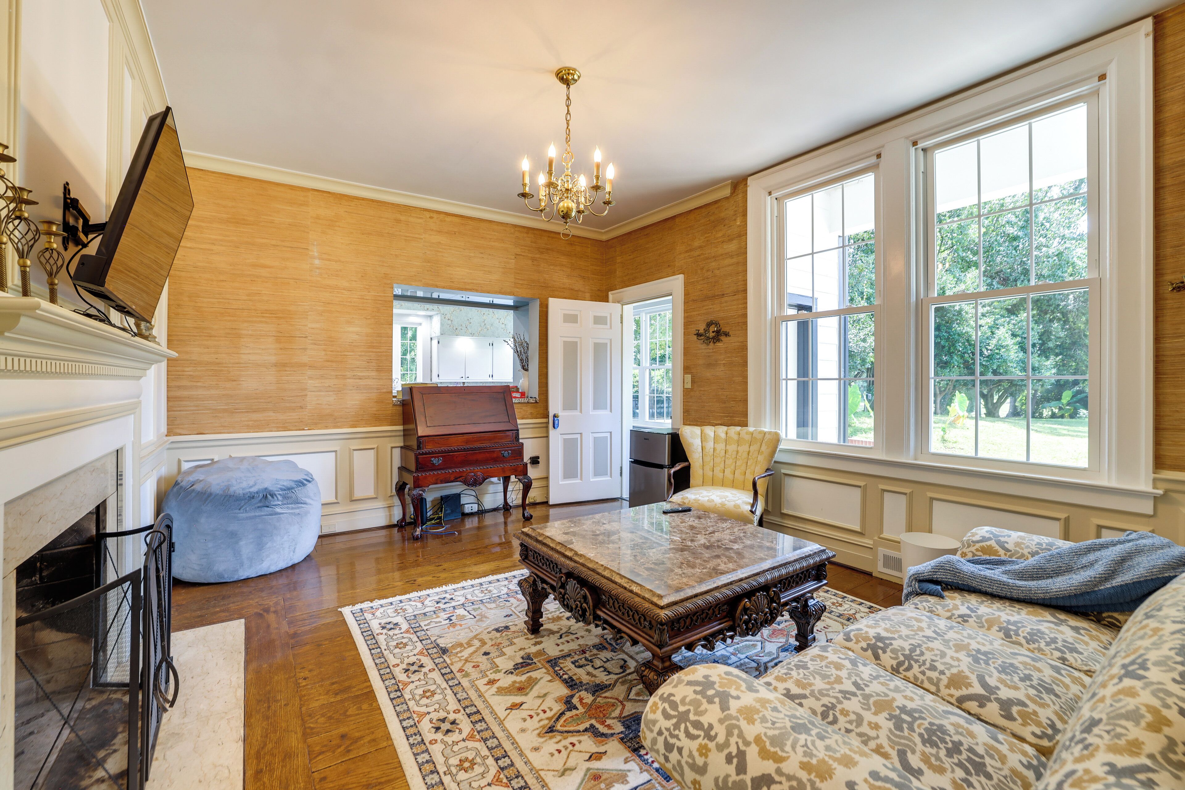 House (5 Bedrooms) | Interior