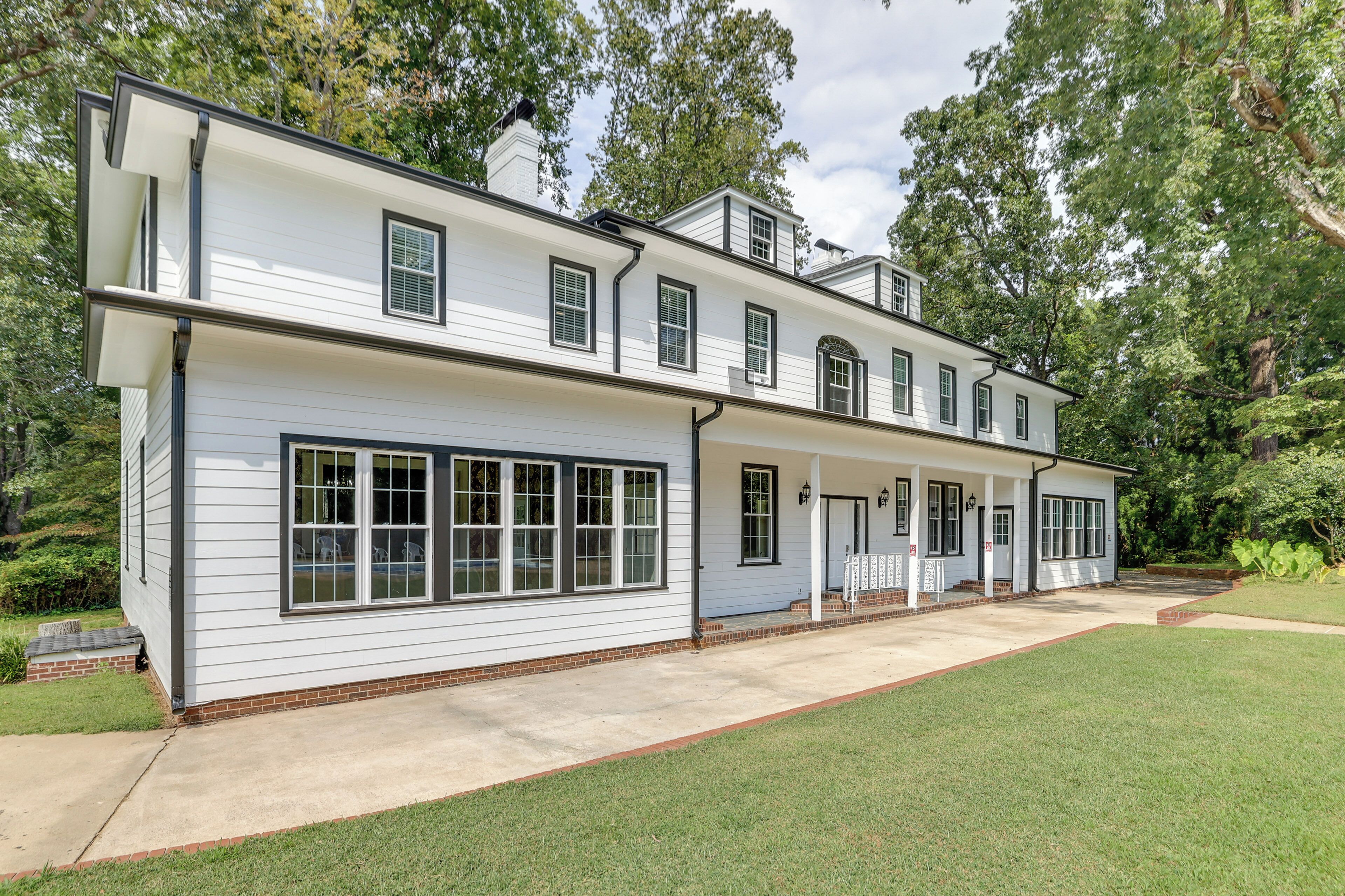 المنشأة من الداخل