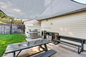 House (3 Bedrooms) | Interior