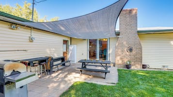 House (3 Bedrooms) | Front of property