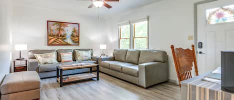 House (3 Bedrooms) | Front of property