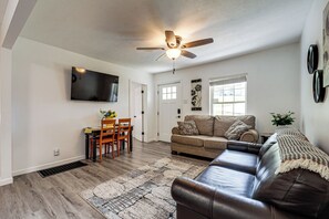 Casa (2 Bedrooms) | Interior