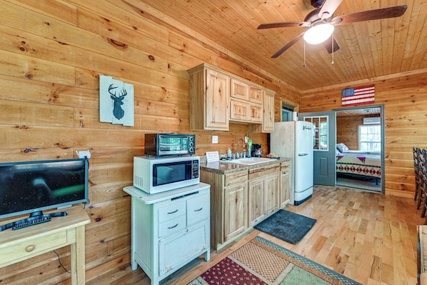 House (3 Bedrooms) | Interior