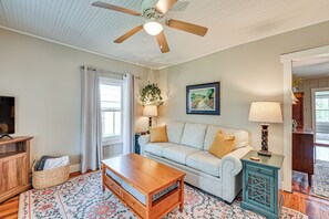 House (3 Bedrooms) | Interior - Rock Climb, Hike, Relax! Quiet Beattyville Retreat (Beattyville)