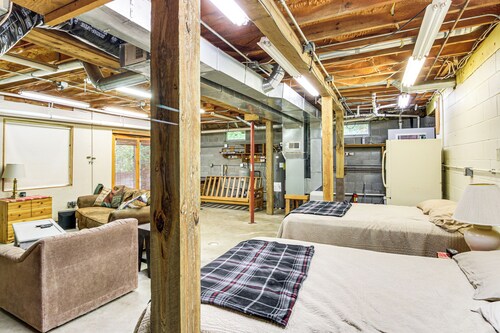 Sauna + Deck: Wooded Cabin on Lake Vermilion!