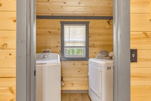 House (1 Bedroom) | Interior