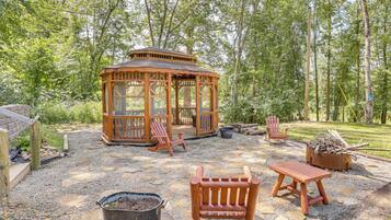 House (1 Bedroom) | Interior