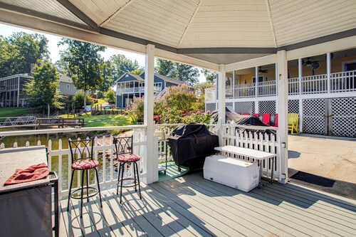 Bring Your Boat! Lake Murray Home w/ Dock & Ramp