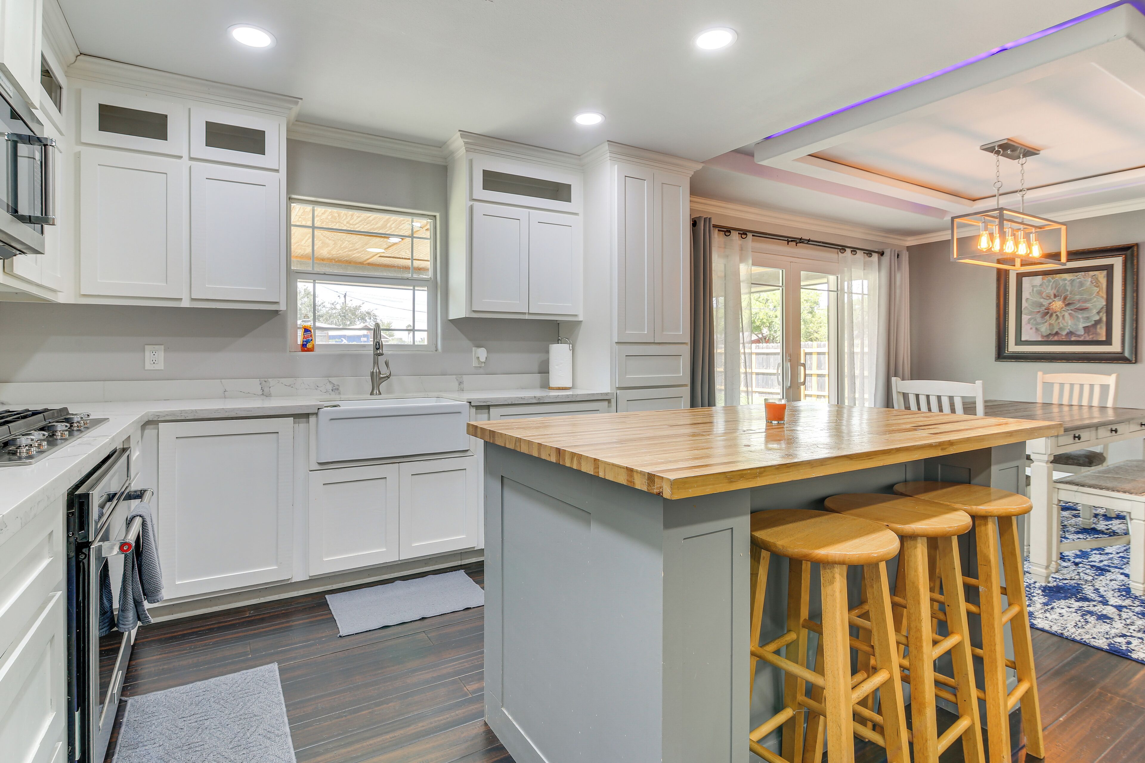 House (3 Bedrooms) | Interior