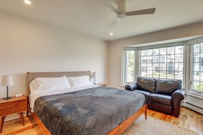 House (6 Bedrooms) | Interior