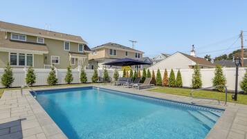 House (6 Bedrooms) | Interior