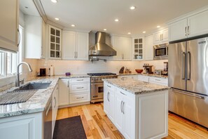 Interior - Walk to Beach! Point Pleasant Home w/ Heated Pool (Point Pleasant Beach)